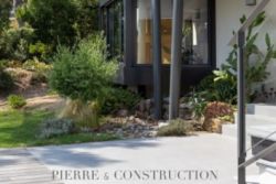 Construire des maisons qui s&#039;adaptent à l&#039;environnement : entre défis et opportunités