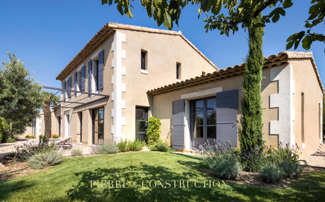 Maison provençale dans les Alpilles