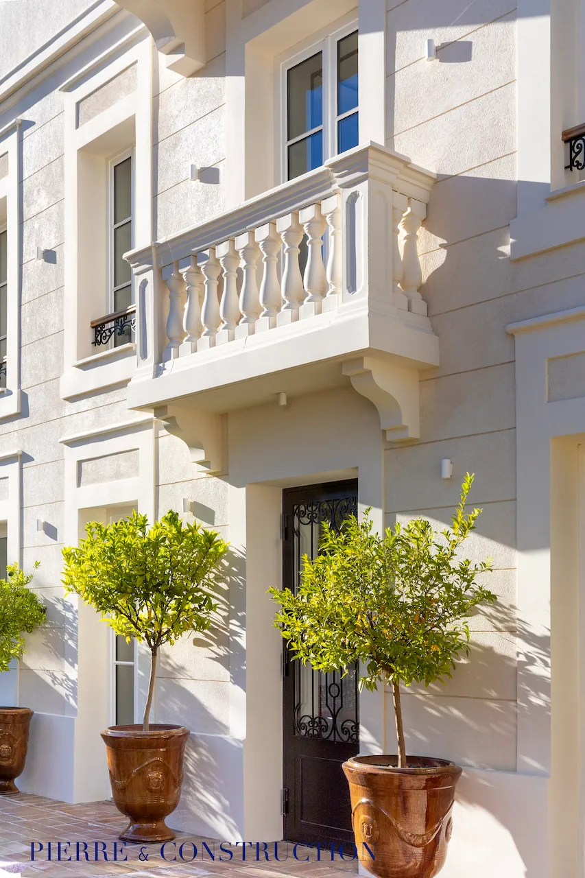 façade rénovée villa french riviera département alpes maritimes