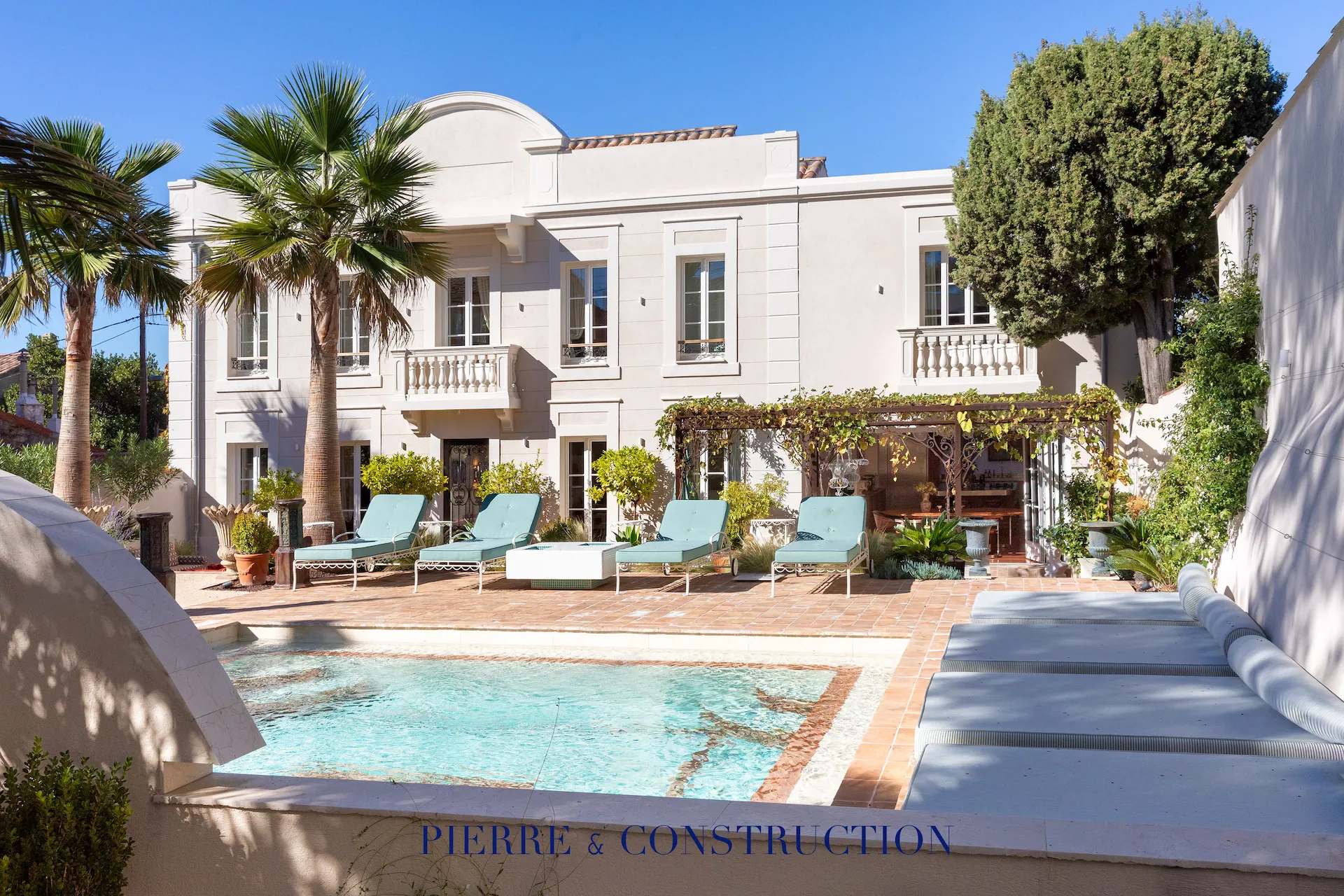 renovation villa piscine style rievera antibes renovation d'une villa avec piscine de style riviera à Antibes