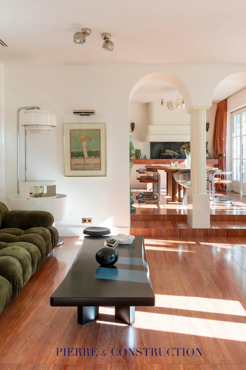 salon ouvert salle à manger villa renovee cap antibes